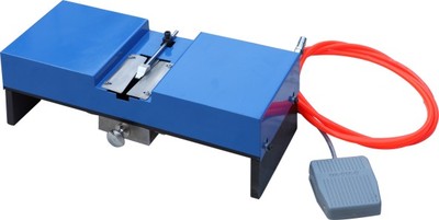 ZR-112 氣動雙刀元件成型機